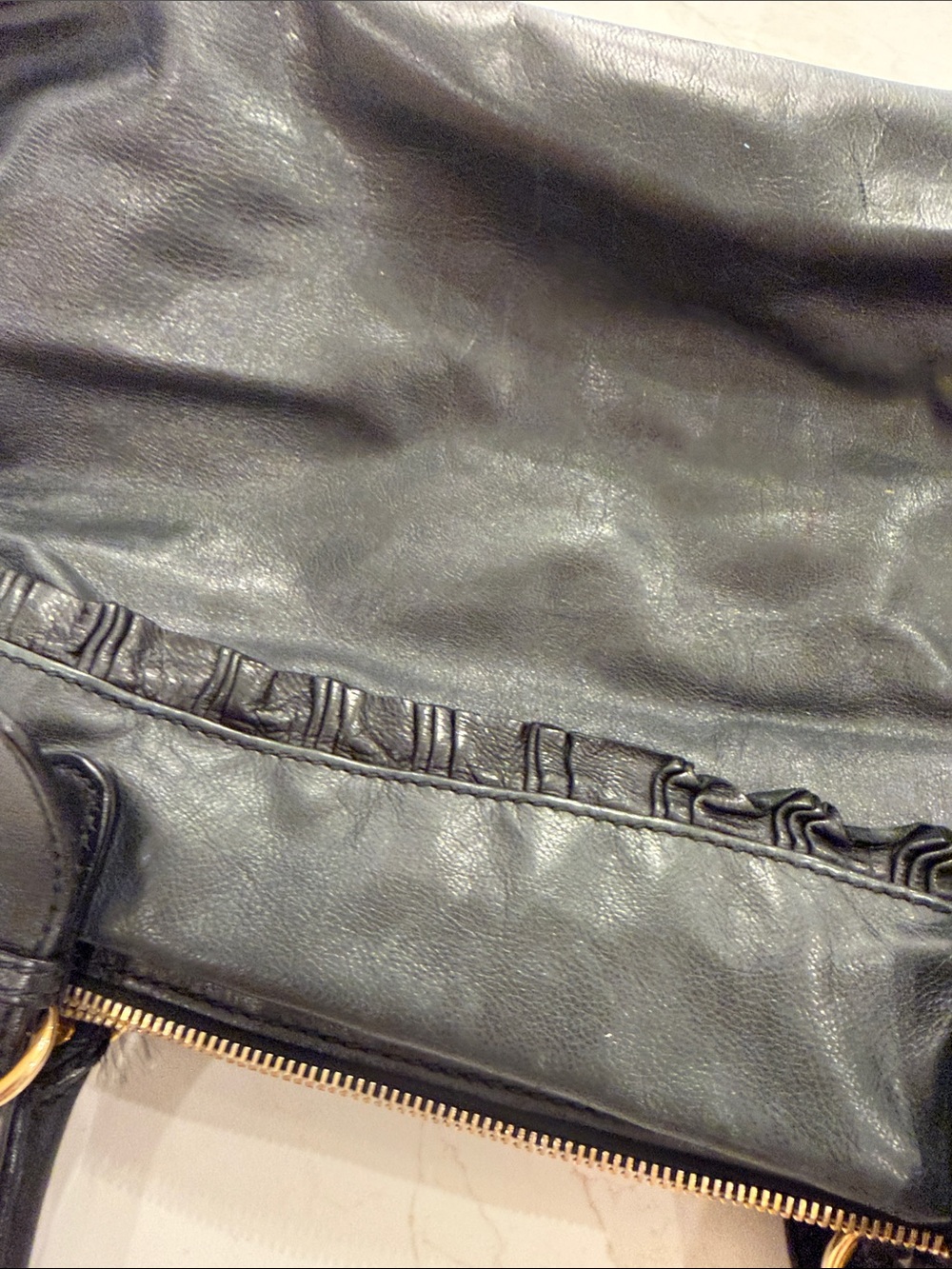 Gucci Black Leather Shoulder Bag with Gold Hardware and Ruffle Trim Accents - Picture 7 of 8